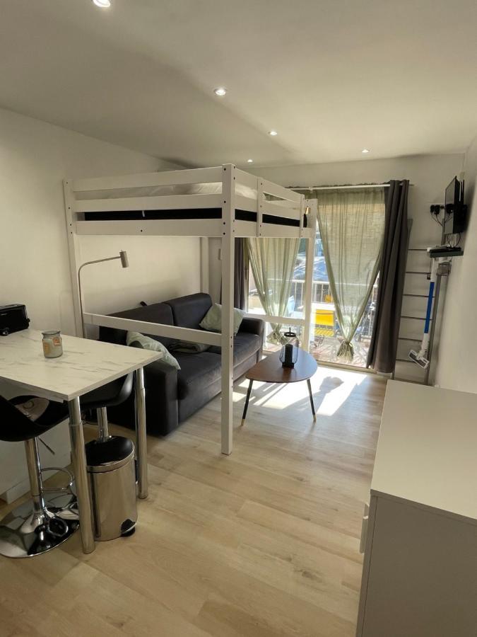 Studio Climatise Piscine Et Proche Plage Sanary-sur-Mer Extérieur photo